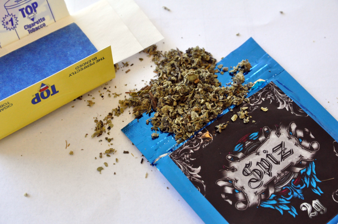 Tainted Synthetic Marijuana Has Been Sickening People Across the Midwest -  The New York Times