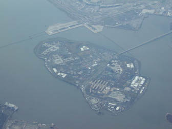 Rikers_Island_Aerial_Russ_Nelson_Flickr