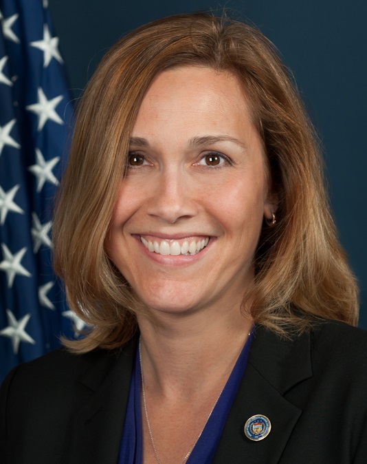 As special agent in charge of the federal Bureau of Alcohol, Tobacco, Firearms and Explosives regional office in Chicago, Kristen de Tineo investigates, among other crimes, illegal trafficking of guns like those bought illegally in Mississippi that are used in murders and other crimes in Illinois.